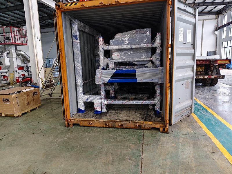 Ang High-end na Intelligent Manufacturing Sails sa Ibayong-dagat! Ganap na naka-configure na Shot Blasting at Soft Brushing Machine na Ipinadala sa Middle East